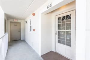 21107 FOUNTAIN VIEW LANE, LUTZ, FL 33558 - MLS#MFRTB8455561