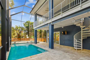 10555 LAKE BREEZE DRIVE, SEMINOLE, FL 33772 - MLS#MFRTB8455573