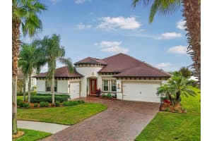 11427 LAKE LUCAYA DRIVE, RIVERVIEW, FL 33579 - MLS#MFRTB8455589