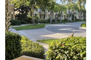 3810 82ND AVENUE CIRCLE, SARASOTA, FL 34243 - MLS#MFRTB8455758