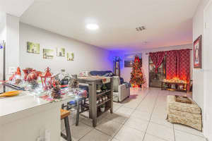 4010 OAK LIMB COURT, TAMPA, FL 33614 - MLS#MFRTB8455900