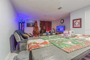 4010 OAK LIMB COURT, TAMPA, FL 33614 - MLS#MFRTB8455900