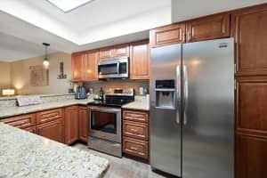 2131 RIDGE ROAD, LARGO, FL 33778 - MLS#MFRTB8456032