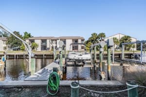200 MERES BOULEVARD, TARPON SPRINGS, FL 34689 - MLS#MFRTB8456158