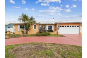 11549 48TH AVENUE, ST PETERSBURG, FL 33708 - MLS#MFRTB8456178