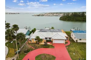 11549 48TH AVENUE, ST PETERSBURG, FL 33708 - MLS#MFRTB8456178