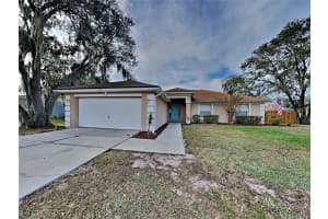 MLS# MFRTB8456185, Lakeland, Florida 33811