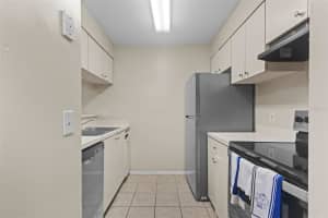 14419 HANGING MOSS CIRCLE, TAMPA, FL 33613 - MLS#MFRTB8456208