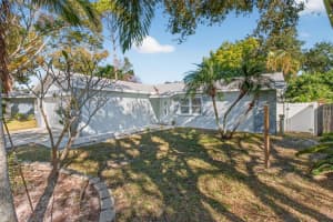 7227 118TH CIRCLE, LARGO, FL 33773 - MLS#MFRTB8456211