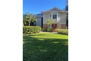 11719 PHOENIX CIRCLE, TAMPA, FL 33618 - MLS#MFRTB8456228