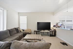 18425 CYPRESS BAY PARKWAY, LAND O LAKES, FL 34638 - MLS#MFRTB8456285