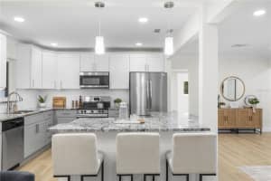 6850 7TH STREET, ST PETERSBURG, FL 33705 - MLS#MFRTB8456353