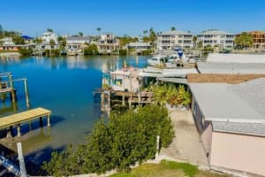 50 137TH AVENUE CIRCLE, MADEIRA BEACH, FL 33708 - MLS#MFRTB8456428