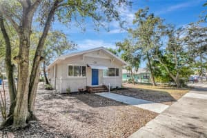 703 16th Ave Nw, LARGO