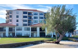 6211 SUN BOULEVARD, ST PETERSBURG, FL 33715 - MLS#MFRTB8456464