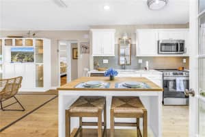 121 43RD AVENUE, ST PETERSBURG, FL 33703 - MLS#MFRTB8456477