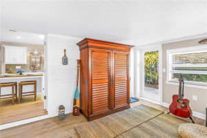 121 43RD AVENUE, ST PETERSBURG, FL 33703 - MLS#MFRTB8456477