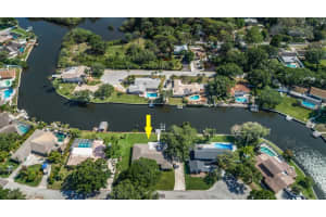 2391 ROBERTA LANE, CLEARWATER, FL 33764 - MLS#MFRTB8456565