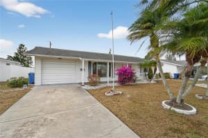 1204 HACIENDA DRIVE, SUN CITY CENTER, FL 33573 - MLS#MFRTB8456575