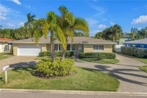 7047 SHORE DRIVE S, SOUTH PASADENA, FL 33707 - MLS#MFRTB8456597