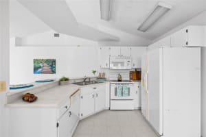 8711 EXPOSITION DRIVE, TAMPA, FL 33626 - MLS#MFRTB8456769