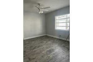 215 10TH STREET, LARGO, FL 33770 - MLS#MFRTB8456772