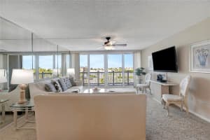 500 TREASURE ISLAND CSWY #501, TREASURE ISLAND, FL 33706 - MLS#MFRTB8456787
