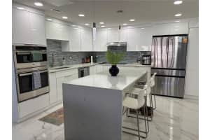 1390 GULF BOULEVARD, CLEARWATER BEACH, FL 33767 - MLS#MFRTB8456806