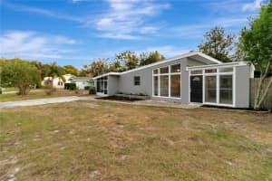 2334 AVENUE E NW, WINTER HAVEN, FL 33880 - MLS#MFRTB8456875