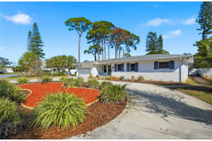 1302 ROBIN ROAD, ST PETERSBURG, FL 33707 - MLS#MFRTB8456885