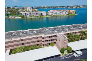 7540 BAY ISLAND DRIVE, SOUTH PASADENA, FL 33707 - MLS#MFRTB8456887