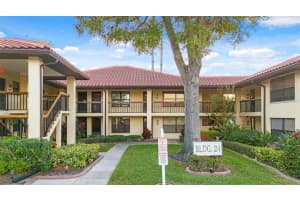 2408 HAMMOCK PINE BOULEVARD, CLEARWATER, FL 33761 - MLS#MFRTB8456940