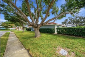 11176 HAMMOCK DRIVE, LARGO, FL 33774 - MLS#MFRTB8456976