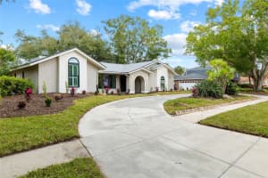 13310 GOLF CREST CIRCLE, TAMPA, FL 33618 - MLS#MFRTB8457087