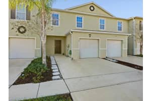 347 Arbor Lakes Dr, DAVENPORT 347 Arbor Lakes Dr, DAVENPORT