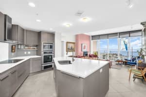 175 1ST STREET, ST PETERSBURG, FL 33701 - MLS#MFRTB8457252