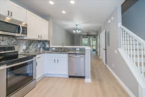 10475 WESTPARK PRESERVE BOULEVARD, TAMPA, FL 33625 - MLS#MFRTB8457367