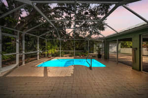 6007 98th Way N St Petersburg, FL 33708 - Off Market