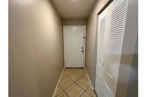 1042 AXLEWOOD CIRCLE, BRANDON, FL 33511 - MLS#MFRTB8457386