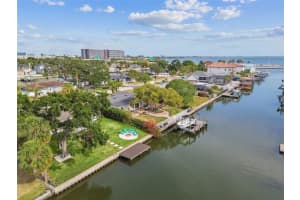 3922 FONTAINEBLEAU DRIVE, TAMPA, FL 33634 - MLS#MFRTB8457414
