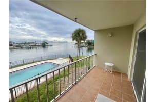 1361 Snell Isle Blvd Ne #6 St Petersburg, FL 33704 - Off Market
