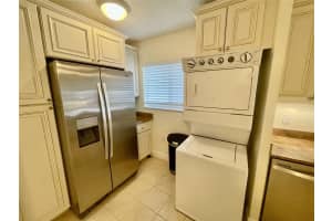 1361 Snell Isle Blvd Ne #6 St Petersburg, FL 33704 - Off Market