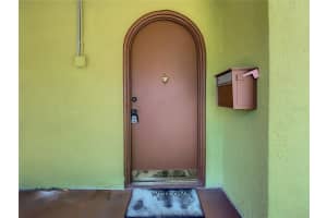 3003 Desoto Way S St Petersburg, FL 33712 - Off Market