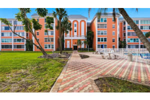 6960 20th Ave N #109, ST PETERSBURG