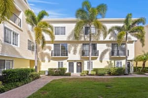 9817 MEADOW FIELD CIRCLE, TAMPA, FL 33626 - MLS#MFRTB8457573