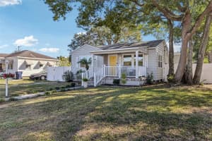 704 FRIBLEY STREET, TAMPA, FL 33603 - MLS#MFRTB8457635