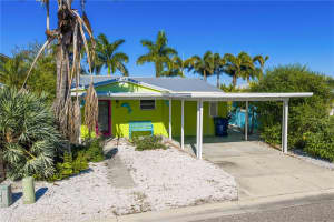 318 182ND AVENUE, REDINGTON SHORES, FL 33708 - MLS#MFRTB8457723