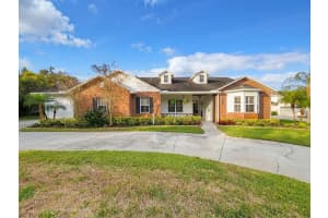 8805 CROSSWOOD COURT, RIVERVIEW, FL 33578 - MLS#MFRTB8457732