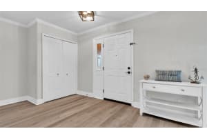 10192 SEMINOLE ISLAND DRIVE, LARGO, FL 33773 - MLS#MFRTB8457742