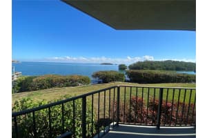 1515 Pinellas Bayway S #1, ST PETERSBURG